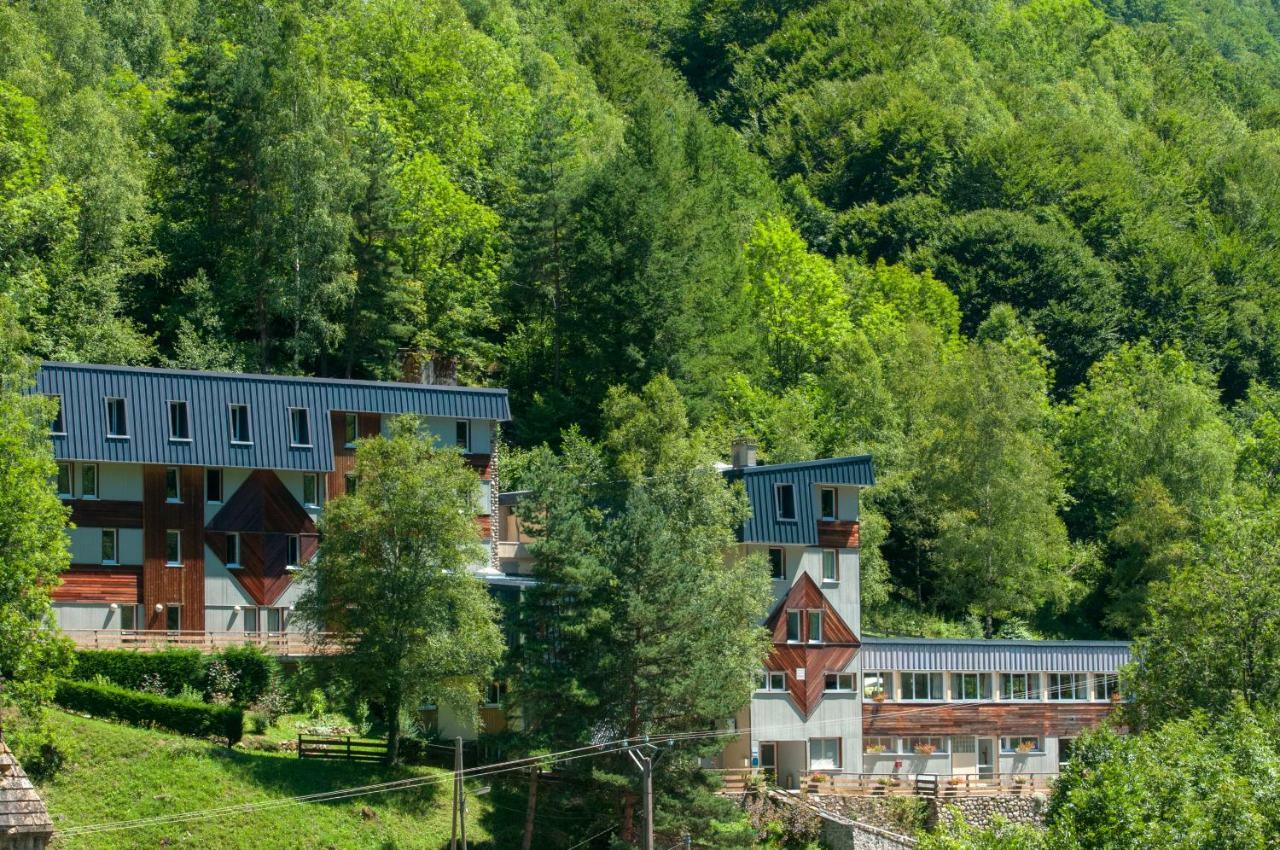 Village Vacances De Marc Auzat 外观 照片